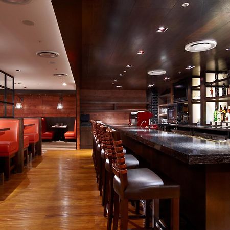 แอมบาสเดอร์ รอยัล ฮินฉู่ Hotel ซินจู๋ ภายนอก รูปภาพ The bar at the restaurant