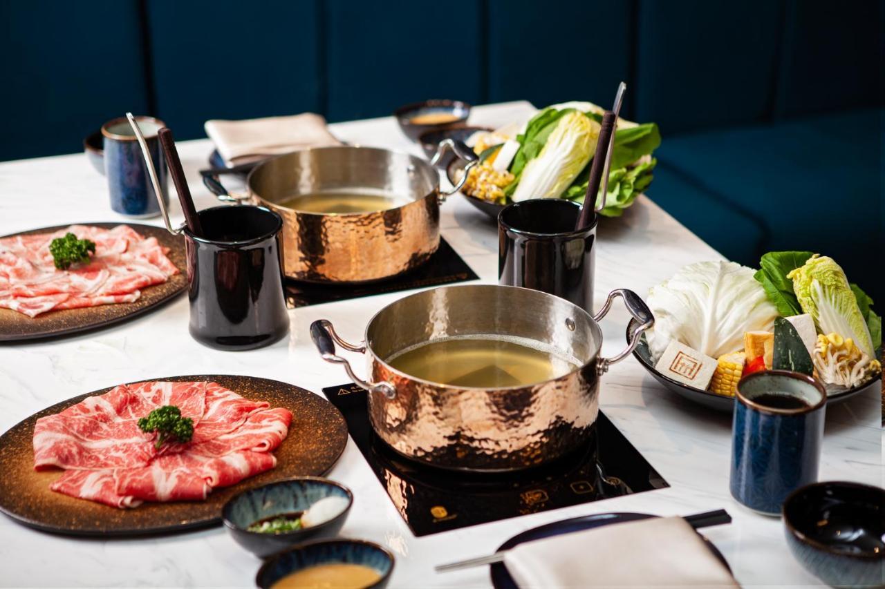 แอมบาสเดอร์ รอยัล ฮินฉู่ Hotel ซินจู๋ ภายนอก รูปภาพ A hot pot