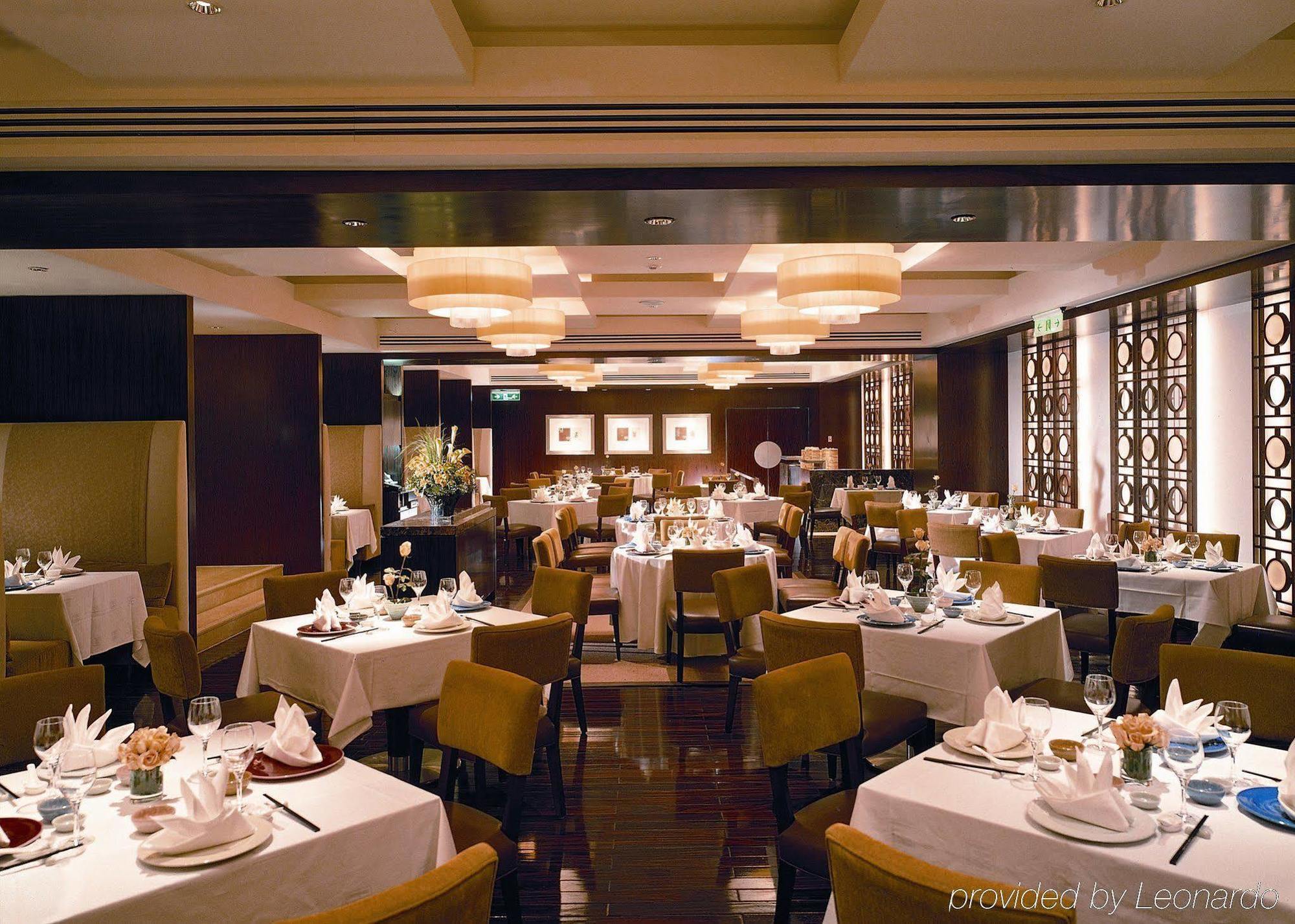 แอมบาสเดอร์ รอยัล ฮินฉู่ Hotel ซินจู๋ ร้านอาหาร รูปภาพ Interior of the restaurant