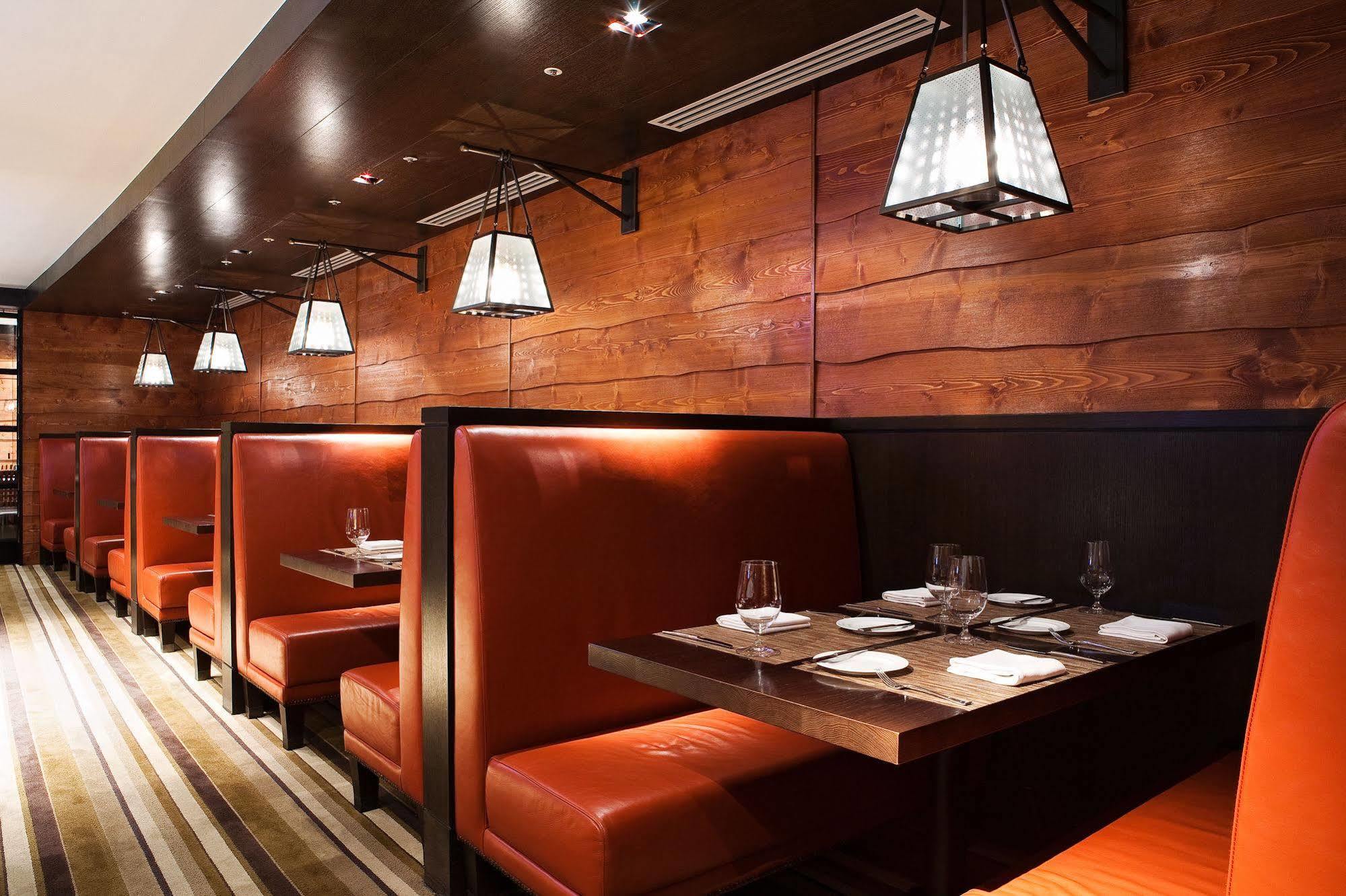 แอมบาสเดอร์ รอยัล ฮินฉู่ Hotel ซินจู๋ ภายนอก รูปภาพ Interior of the restaurant